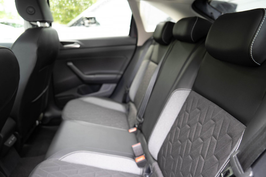 Volkswagen Taigo 1.0 TSI Life | Navi | Cruise | Carplay | Automaat