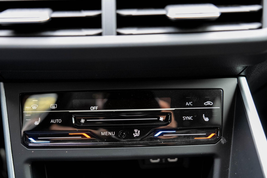 Volkswagen Taigo 1.0 TSI Life | Navi | Cruise | Carplay | Automaat