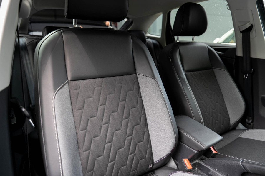 Volkswagen Taigo 1.0 TSI Life | Navi | Cruise | Carplay | Automaat