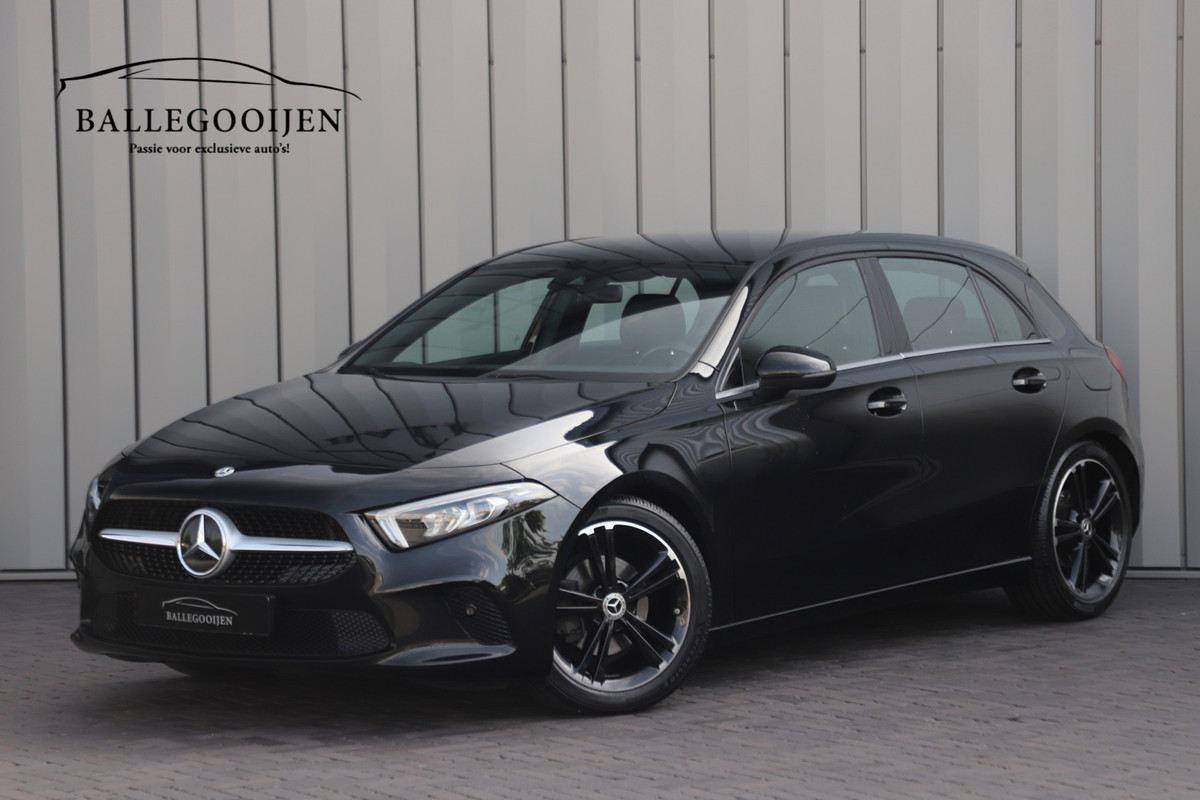 Mercedes-Benz A-Klasse 180d Business Solution | 116PK | Led | Widescreen | Stoelverwarming | Trekhaak | Cruise | NL-Auto | 2018.