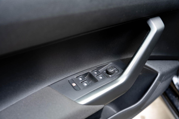 Volkswagen Taigo 1.0 TSI Life Edition | Carplay | Stoelverwarming | Cruise