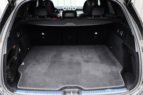 Mercedes-Benz GLC 400e AMG 4-Matic | 381PK | Pano | Sfeerverlichting | Digital-light | Distronic | Stuurwielverw. | Standkachel | Trekhaak | 2025.