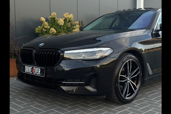BMW 5 Serie 520i High Executive| Pano | Leder | Cruise