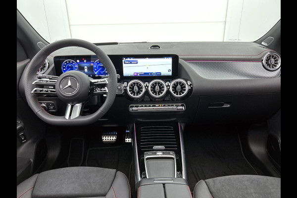 Mercedes-Benz EQA 250+ Business Solution AMG 71 kWh | Trekhaak | 20" multispaaks AMG velgen | Panoramaschuifdak | Smartphone integratie | 360° camera | Sierdelen in Star Pattern | Burmester Surround Sound |