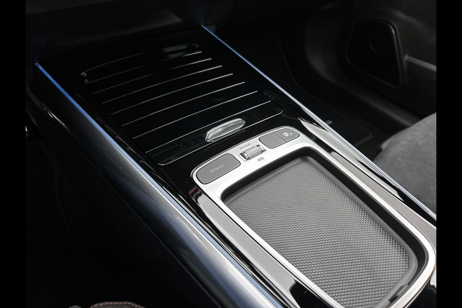 Mercedes-Benz EQA 250+ Business Solution AMG 71 kWh | Trekhaak | 20" multispaaks AMG velgen | Panoramaschuifdak | Smartphone integratie | 360° camera | Sierdelen in Star Pattern | Burmester Surround Sound |