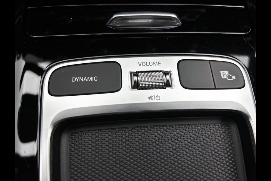 Mercedes-Benz EQA 250+ Business Solution AMG 71 kWh | Trekhaak | 20" multispaaks AMG velgen | Panoramaschuifdak | Smartphone integratie | 360° camera | Sierdelen in Star Pattern | Burmester Surround Sound |