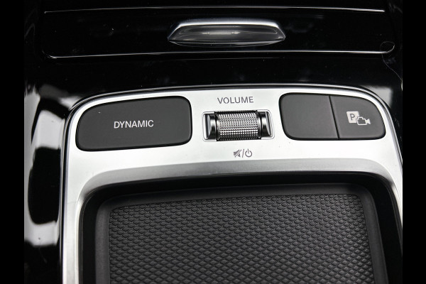 Mercedes-Benz EQA 250+ Business Solution AMG 71 kWh | Trekhaak | 20" multispaaks AMG velgen | Panoramaschuifdak | Smartphone integratie | 360° camera | Sierdelen in Star Pattern | Burmester Surround Sound |
