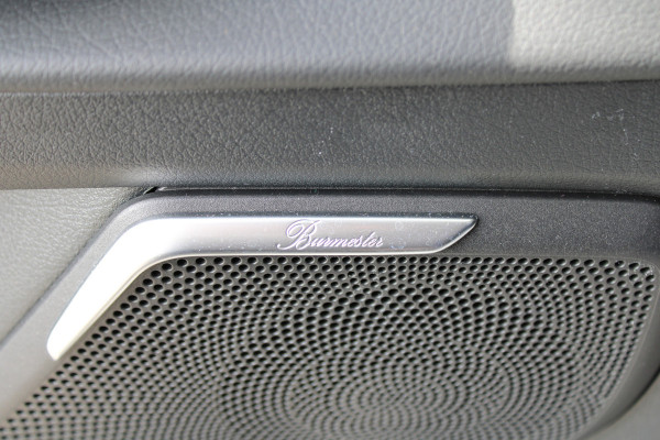 Mercedes-Benz V-Klasse 250d / Extra Lang / AMG / DC / Burmester / 360 Camera / Vol Opties / NIEUWSTAAT