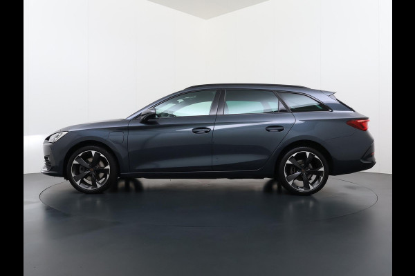 CUPRA Leon Sportstourer 1.4 eTSI PHEV FR 33.000 KM | PHEV PLUG-IN HYBRIDE | PERFORMANCE STOELEN | STOEL- & STUURWIELVERWARMING | ELEKTRISCHE ACHTERKLEP | COMPLEET ONDERHOUDEN | UNIEKE KM-STAND | DIRECT RIJKLAAR & LEVERBAAR | INCL. 12 MND BOVAG GARANTIE