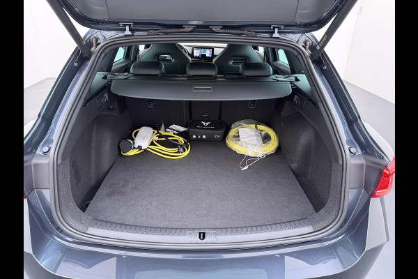 CUPRA Leon Sportstourer 1.4 eTSI PHEV FR 33.000 KM | PHEV PLUG-IN HYBRIDE | PERFORMANCE STOELEN | STOEL- & STUURWIELVERWARMING | ELEKTRISCHE ACHTERKLEP | COMPLEET ONDERHOUDEN | UNIEKE KM-STAND | DIRECT RIJKLAAR & LEVERBAAR | INCL. 12 MND BOVAG GARANTIE