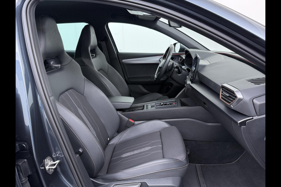CUPRA Leon Sportstourer 1.4 eTSI PHEV FR 33.000 KM | PHEV PLUG-IN HYBRIDE | PERFORMANCE STOELEN | STOEL- & STUURWIELVERWARMING | ELEKTRISCHE ACHTERKLEP | COMPLEET ONDERHOUDEN | UNIEKE KM-STAND | DIRECT RIJKLAAR & LEVERBAAR | INCL. 12 MND BOVAG GARANTIE