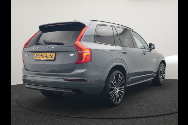 Volvo XC90 T8 Recharge AWD Ultimate Dark LONG RANGE 7 Persoons PHEV 455pk Dealer O.H. | Trekhaak Af Fabriek | Panodak | Head Up | Adaptive Cruise | Harman / Kardon | Lederen Sportstoelen Memory & Verwarmd | 360 Camera | Keyless | Blis | Stuur Verwarmd | 22"L.M | Plug In Hybrid |