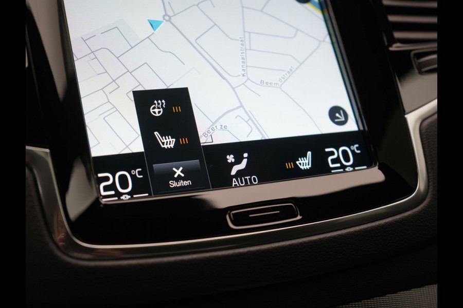 Volvo XC90 T8 Recharge AWD Ultimate Dark LONG RANGE 7 Persoons PHEV 455pk Dealer O.H. | Trekhaak Af Fabriek | Panodak | Head Up | Adaptive Cruise | Harman / Kardon | Lederen Sportstoelen Memory & Verwarmd | 360 Camera | Keyless | Blis | Stuur Verwarmd | 22"L.M | Plug In Hybrid |