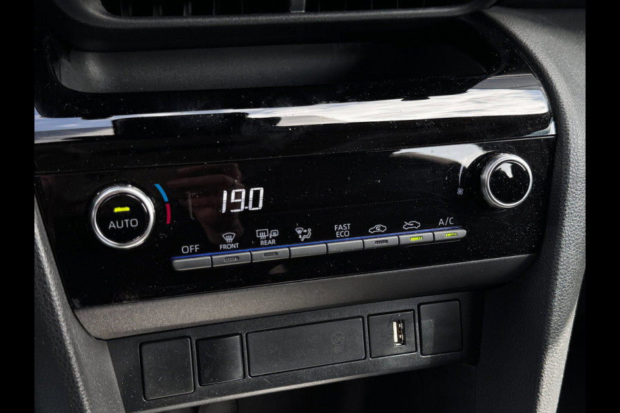 Toyota Yaris Cross 1.5 Hybrid Comfort | Camera | Climate Control | Navigatie by App | DAB