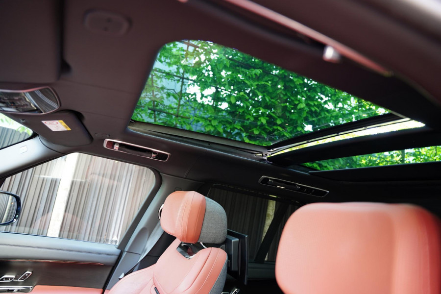 Land Rover Range Rover P 615 SV / Two-Tone Interieur / NL-Auto / BTW