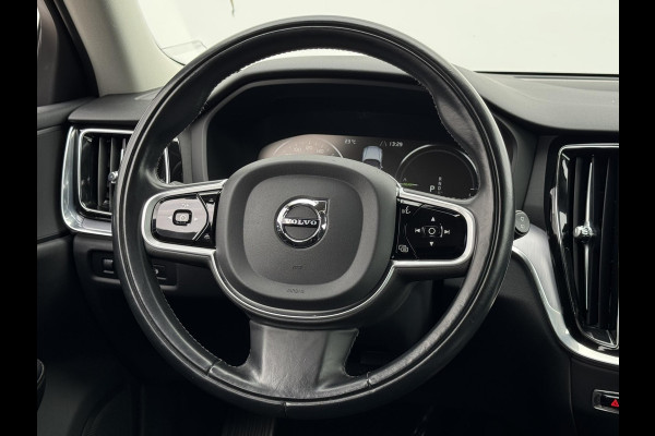 Volvo V60 2.0 T6 Twin Engine AWD Inscription TREKHAAK | STOELVERWARMING NAVI | HYBRIDE