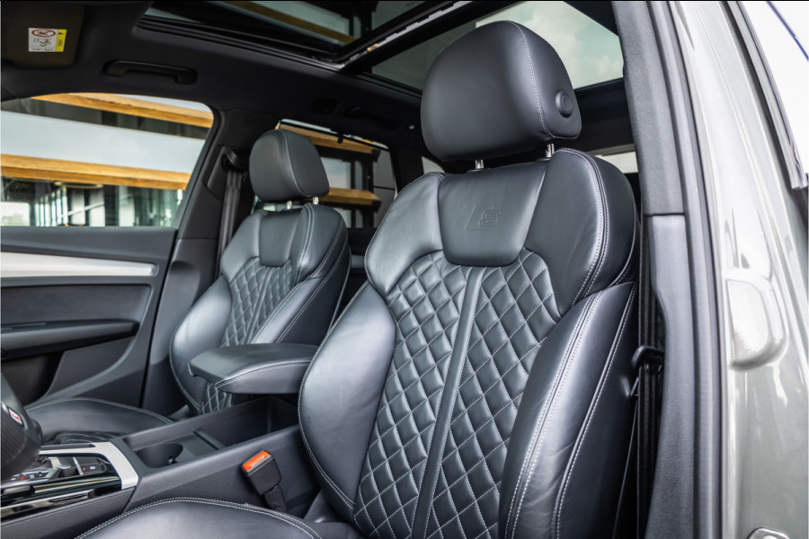 Audi Q5 50 TFSI e S edition - S Line | Panorama | RS Seats | Trekhaak
