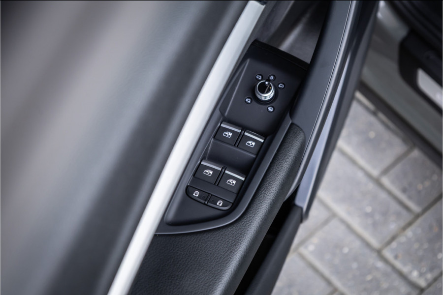 Audi Q5 50 TFSI e S edition - S Line | Panorama | RS Seats | Trekhaak