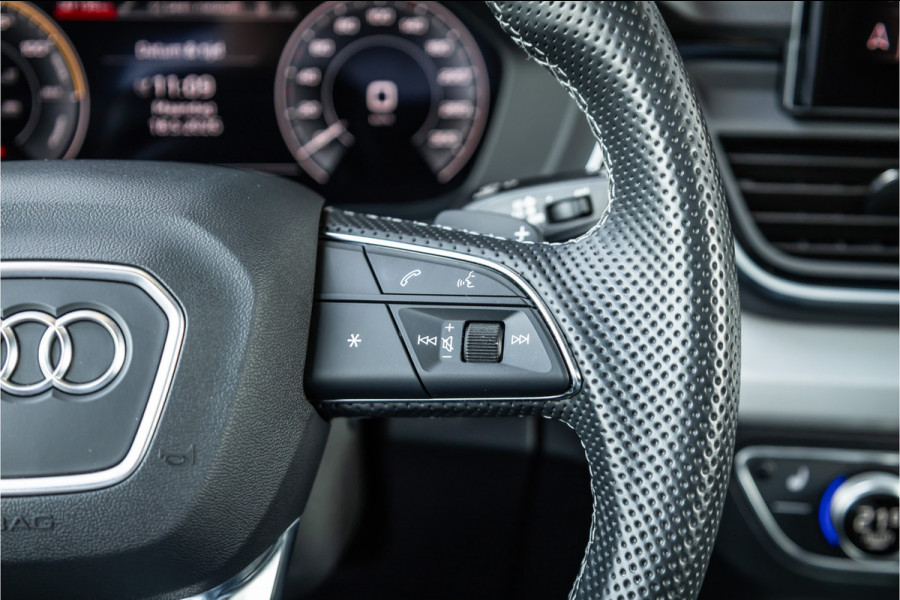 Audi Q5 50 TFSI e S edition - S Line | Panorama | RS Seats | Trekhaak