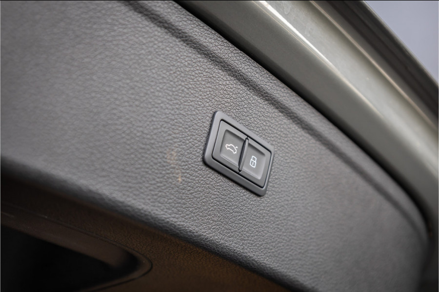Audi Q5 50 TFSI e S edition - S Line | Panorama | RS Seats | Trekhaak