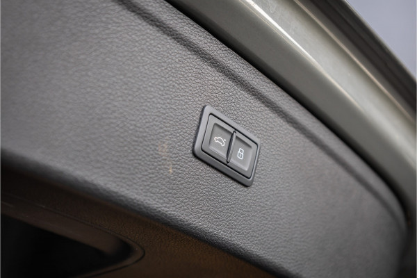 Audi Q5 50 TFSI e S edition - S Line | Panorama | RS Seats | Trekhaak