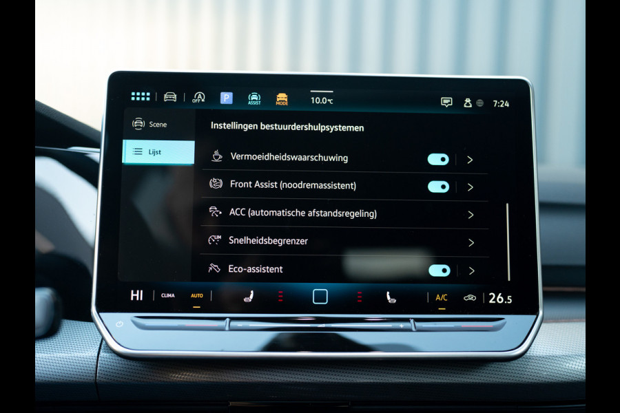 Volkswagen Golf 1.5 eTSI 50 Edition | Panodak | Stoelgeheugen | Head Up | IQ Light | Prijs Rijklaar!!