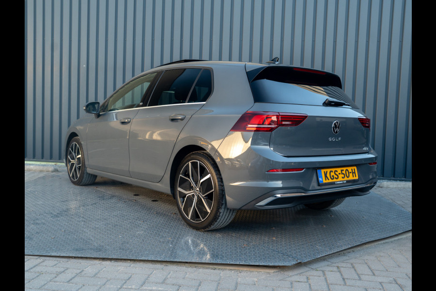 Volkswagen Golf 1.5 eTSI 50 Edition | Panodak | Stoelgeheugen | Head Up | IQ Light | Prijs Rijklaar!!