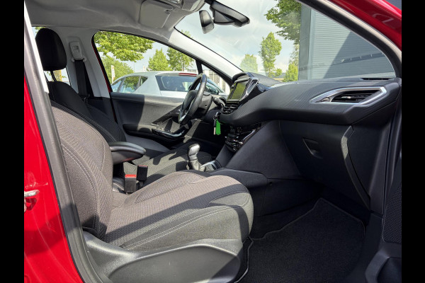Peugeot 208 1.2 PureTech Blue Lease Executive Trekhaak,Navi,Cima,Cruise,Pdc,Net beurt gehad,Lm velgen,5 Deurs,D-riem vv in 2024,N.A.P,Apk tot 06-2027