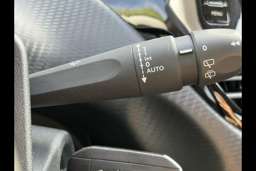 Peugeot 208 1.2 PureTech Blue Lease Executive Trekhaak,Navi,Cima,Cruise,Pdc,Net beurt gehad,Lm velgen,5 Deurs,D-riem vv in 2024,N.A.P,Apk tot 06-2027