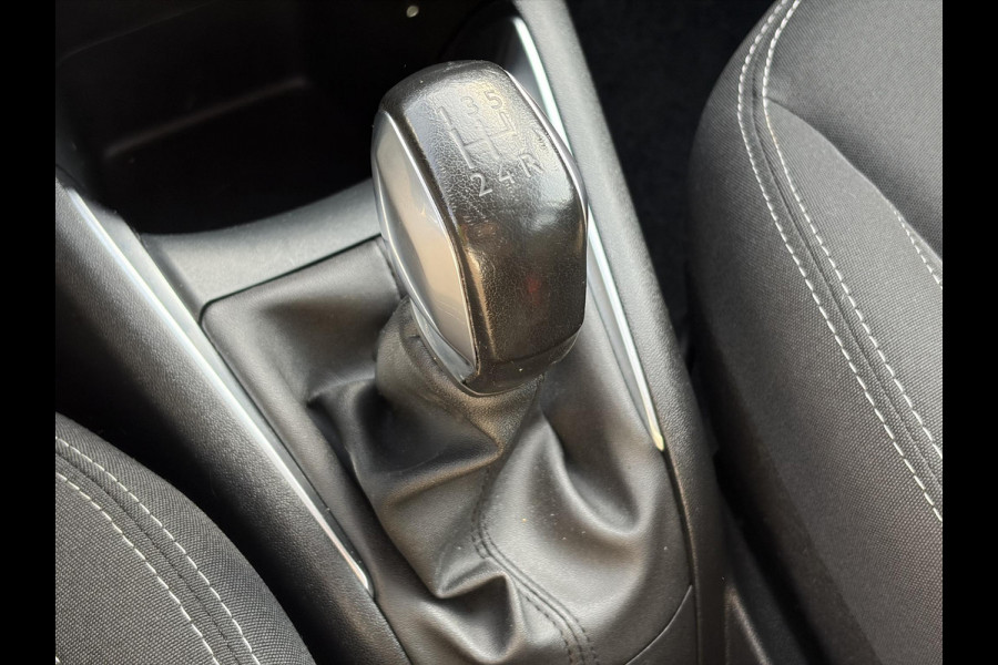 Peugeot 208 1.2 PureTech Blue Lease Executive Trekhaak,Navi,Cima,Cruise,Pdc,Net beurt gehad,Lm velgen,5 Deurs,D-riem vv in 2024,N.A.P,Apk tot 06-2027