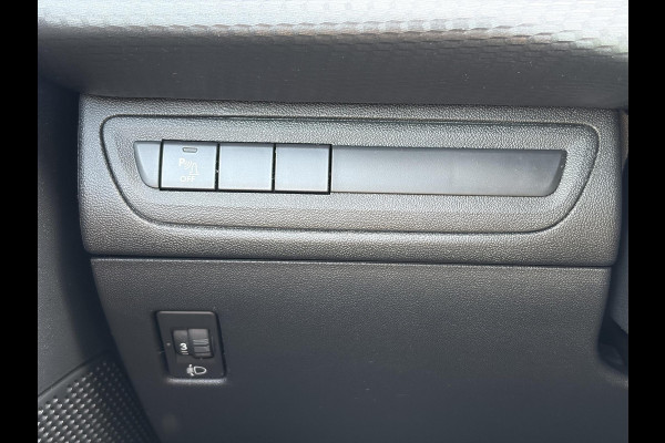 Peugeot 208 1.2 PureTech Blue Lease Executive Trekhaak,Navi,Cima,Cruise,Pdc,Net beurt gehad,Lm velgen,5 Deurs,D-riem vv in 2024,N.A.P,Apk tot 06-2027