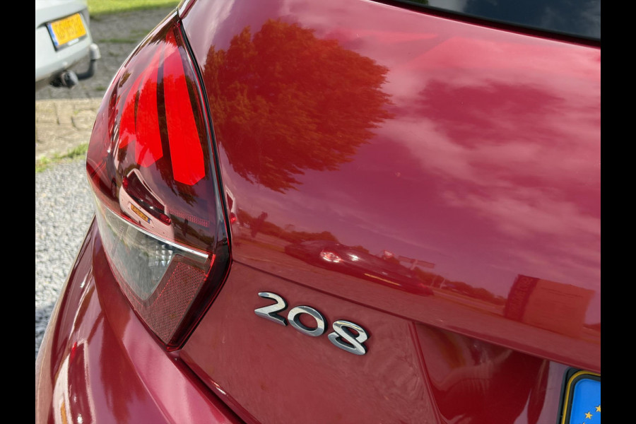 Peugeot 208 1.2 PureTech Blue Lease Executive Trekhaak,Navi,Cima,Cruise,Pdc,Net beurt gehad,Lm velgen,5 Deurs,D-riem vv in 2024,N.A.P,Apk tot 06-2027