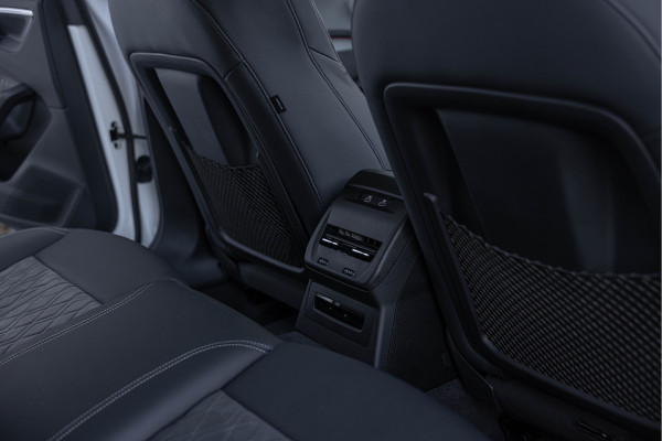 Audi A5 Avant 2.0 e-hybrid Quattro 299pk S-line Pano ACC S-stoelen Ambiente 360° Camera