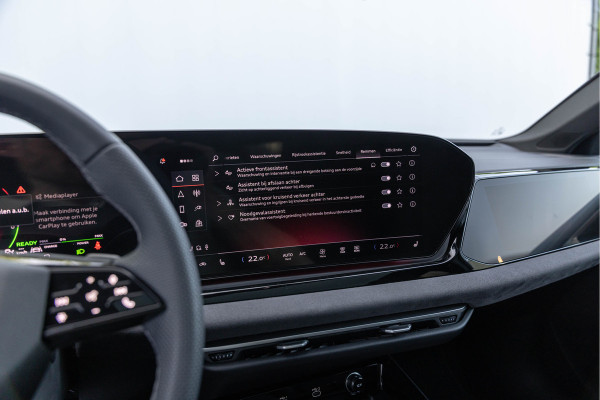 Audi A5 Avant 2.0 e-hybrid Quattro 299pk S-line Pano ACC S-stoelen Ambiente 360° Camera