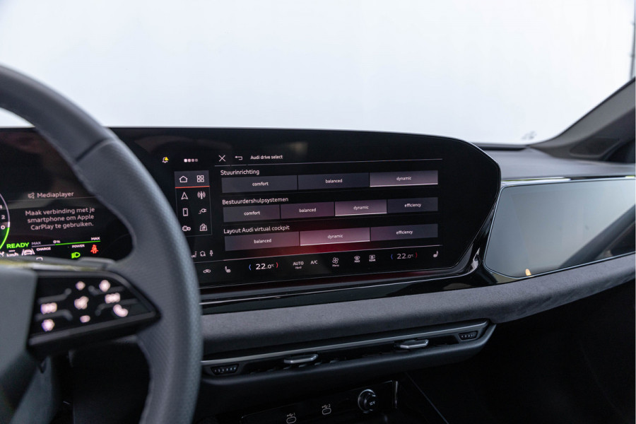 Audi A5 Avant 2.0 e-hybrid Quattro 299pk S-line Pano ACC S-stoelen Ambiente 360° Camera