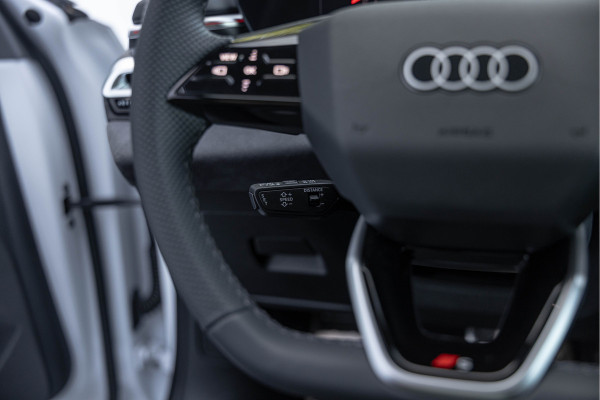Audi A5 Avant 2.0 e-hybrid Quattro 299pk S-line Pano ACC S-stoelen Ambiente 360° Camera