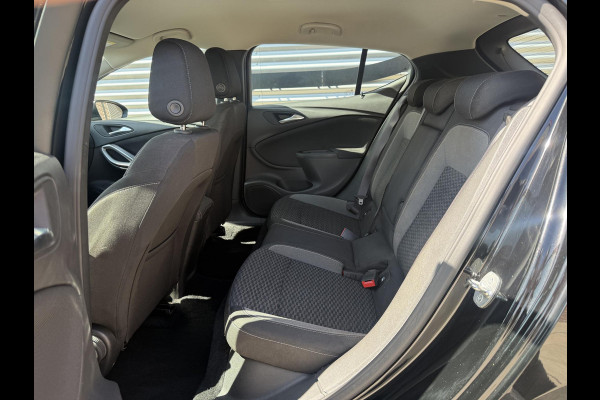 Opel Astra 1.2 Edition 1e Eigenaar|Navi|Clima|Cruise|Camera|Trekhaak|PDC V+A|Dealer onderhouden|N.A.P|APK tot 02-2028