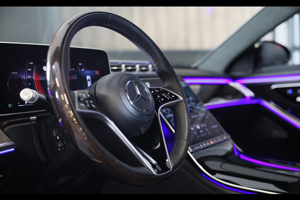 Mercedes-Benz S-Klasse 580 e 4MATIC AMG Line / Head Up / Chauffeurspakket / TV Schermen / 360 Camera / Burmester / Pano / Leder