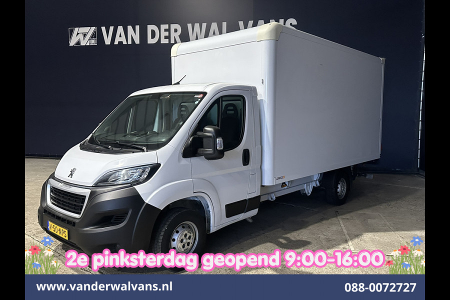 Peugeot Boxer 2.2 BlueHDi 141pk Bakwagen 436cm Lang Laadklep Euro6 Airco | Cruisecontrol | 1085kg laadvermogen Bijrijdersbank.