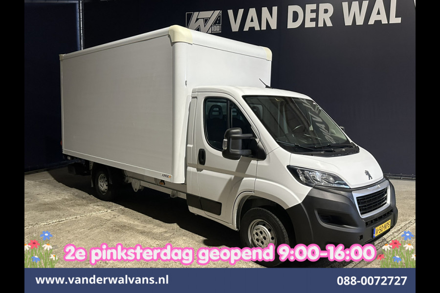 Peugeot Boxer 2.2 BlueHDi 141pk Bakwagen 436cm Lang Laadklep Euro6 Airco | Cruisecontrol | 1085kg laadvermogen Bijrijdersbank.
