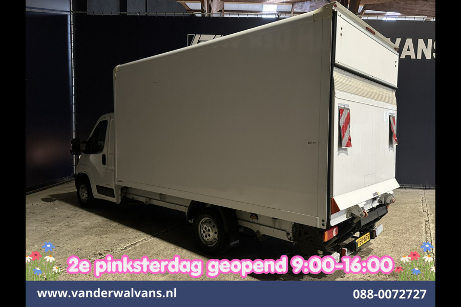 Peugeot Boxer 2.2 BlueHDi 141pk Bakwagen 436cm Lang Laadklep Euro6 Airco | Cruisecontrol | 1085kg laadvermogen Bijrijdersbank.