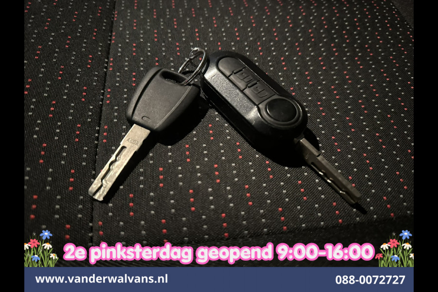Peugeot Boxer 2.2 BlueHDi 141pk Bakwagen 436cm Lang Laadklep Euro6 Airco | Cruisecontrol | 1085kg laadvermogen Bijrijdersbank.