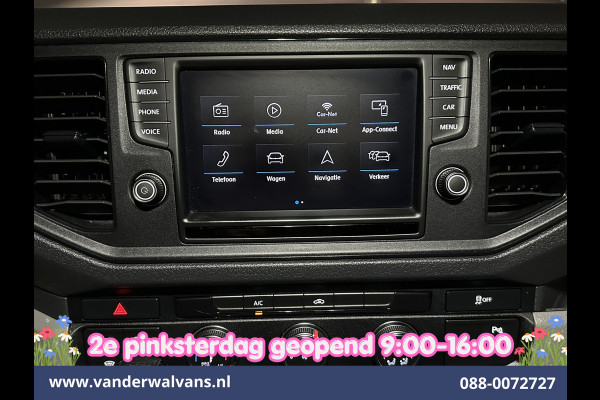 Volkswagen Crafter 2.0 TDI 141pk Automaat L3H3 L2H2 Euro6 Airco | Camera | Navigatie | 3000kg Trekhaak | Imperiaal | Apple Carplay Chauffeursstoel, Cruisecontrol, Android Auto, Parkeersensoren