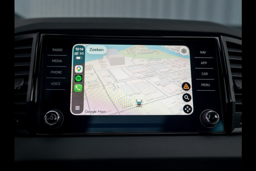 Škoda Karoq 1.5 TSI ACT Sportline Business Prijs Rijklaar!!