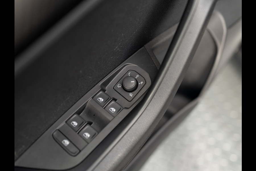 Škoda Karoq 1.5 TSI ACT Sportline Business Prijs Rijklaar!!