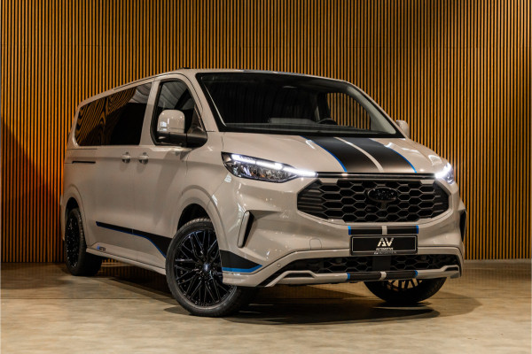 Ford Transit Custom 2.0 TDCI L2H1 SPORT 170 PK DC | BPM VRIJ | DUBBEL CABINE | 360 CAMERA | ACC | BLIS | NAVIGATIE | CARPLAY | LANE ASSIST | ELEK  TREKHAAK | 5-ZITTER | VERLENGDE FABRIEKSGARANTIE TOT12-2029