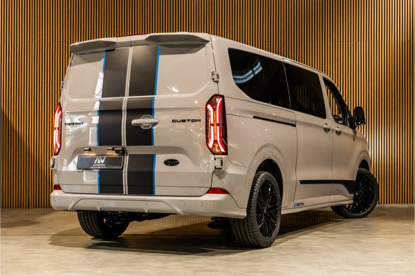 Ford Transit Custom 2.0 TDCI L2H1 SPORT 170 PK DC | BPM VRIJ | DUBBEL CABINE | 360 CAMERA | ACC | BLIS | NAVIGATIE | CARPLAY | LANE ASSIST | ELEK  TREKHAAK | 5-ZITTER | VERLENGDE FABRIEKSGARANTIE TOT12-2029