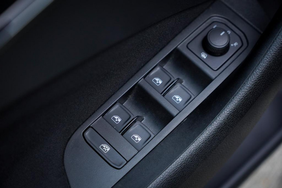 Škoda Kamiq 1.0 TSI Monte Carlo / DSG Aut / Pano / Matrix / Camera / Adaptive Cruise