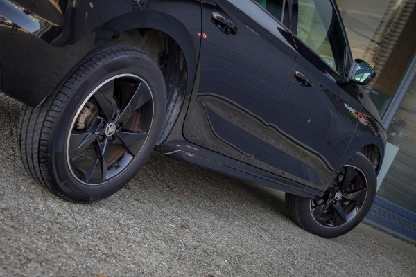 Škoda Kamiq 1.0 TSI Monte Carlo / DSG Aut / Pano / Matrix / Camera / Adaptive Cruise