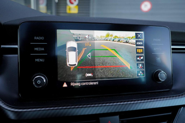 Škoda Kamiq 1.0 TSI Monte Carlo / DSG Aut / Pano / Matrix / Camera / Adaptive Cruise
